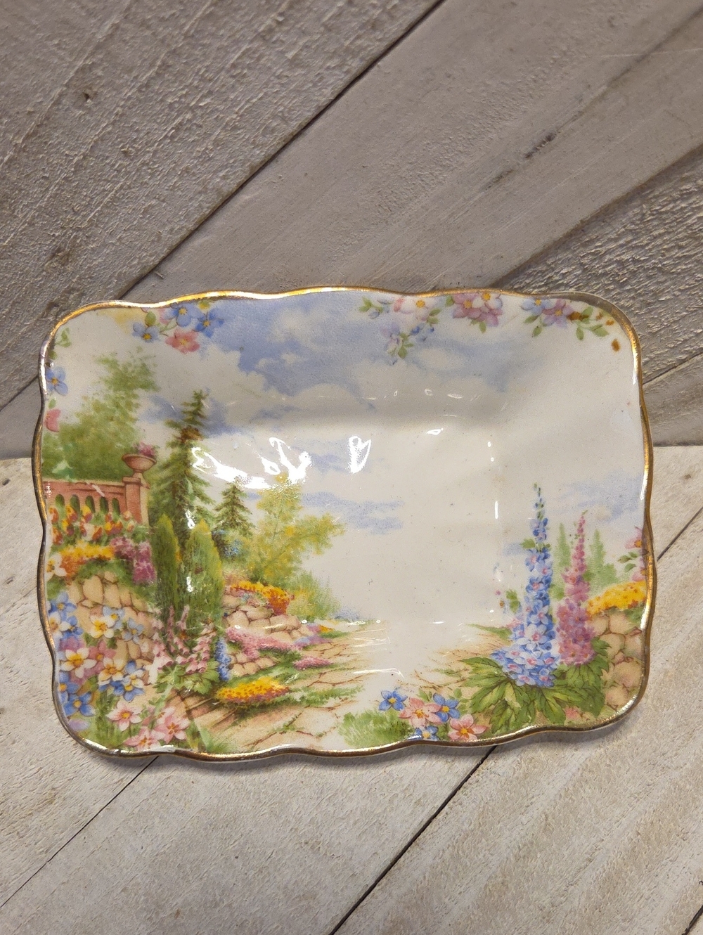 Royal Albert Kentish Rockery English Bone China Trinket Dish Floral Sceen